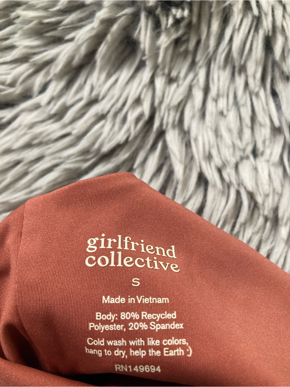 girlfriend collective- SMALL- Sports bra  in rust brown - Picture 2 of 5